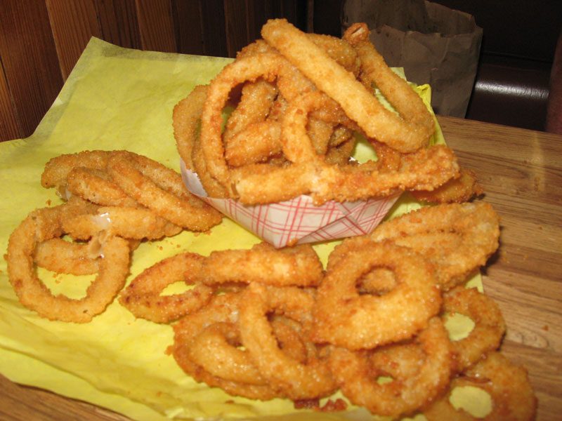the-hat-onion-rings.jpg