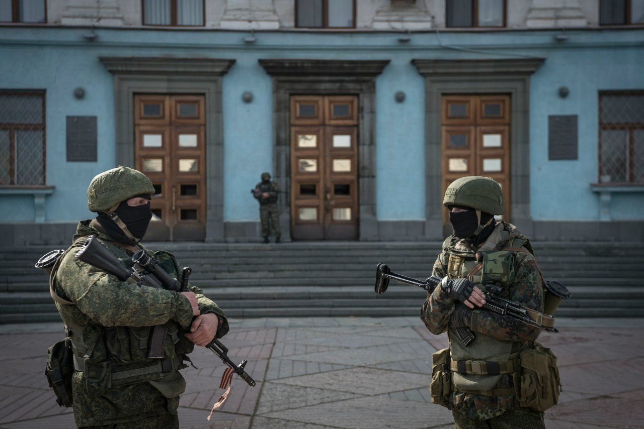 BtXrQEXik60.jpg