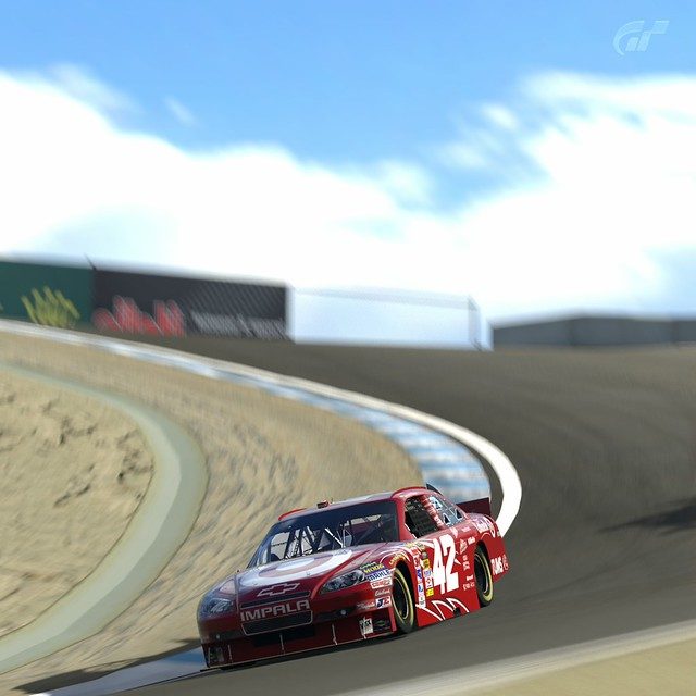 5299081227_33517416ef_z.jpg