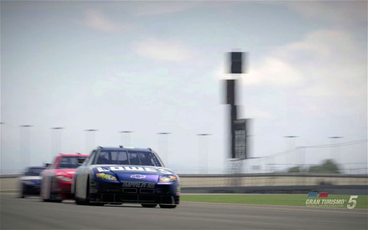 gt5-nascar-headon.jpg
