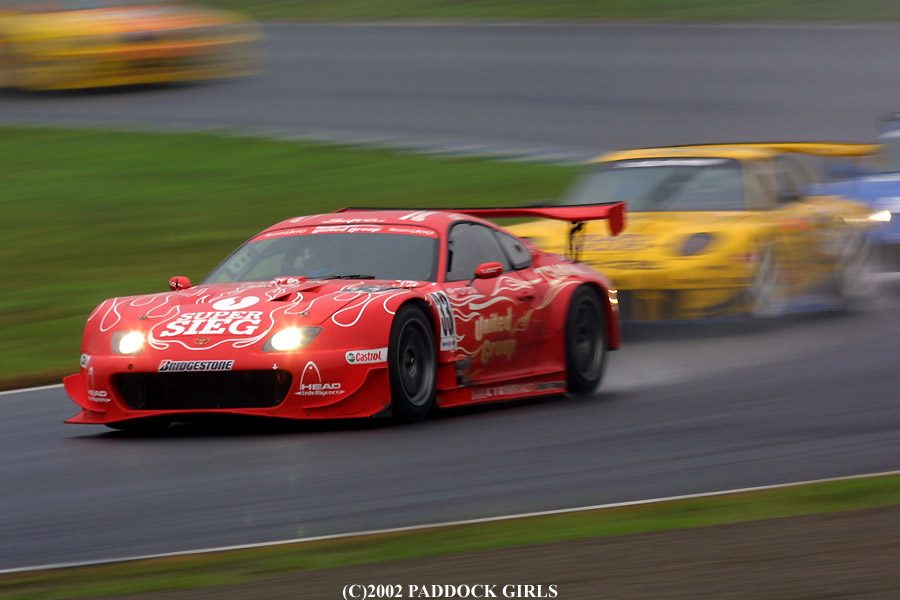 2002091415JGTCR6_0007.jpg
