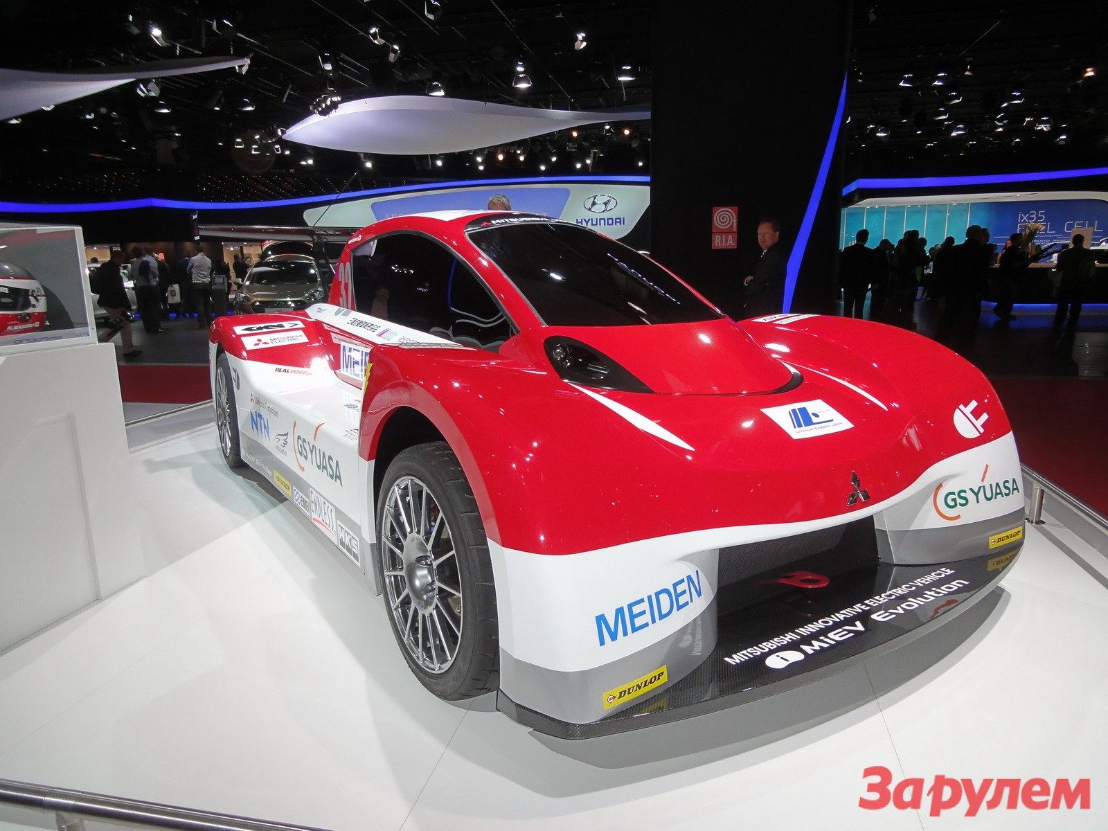 201210031043_i_miev_evolution_1.jpg