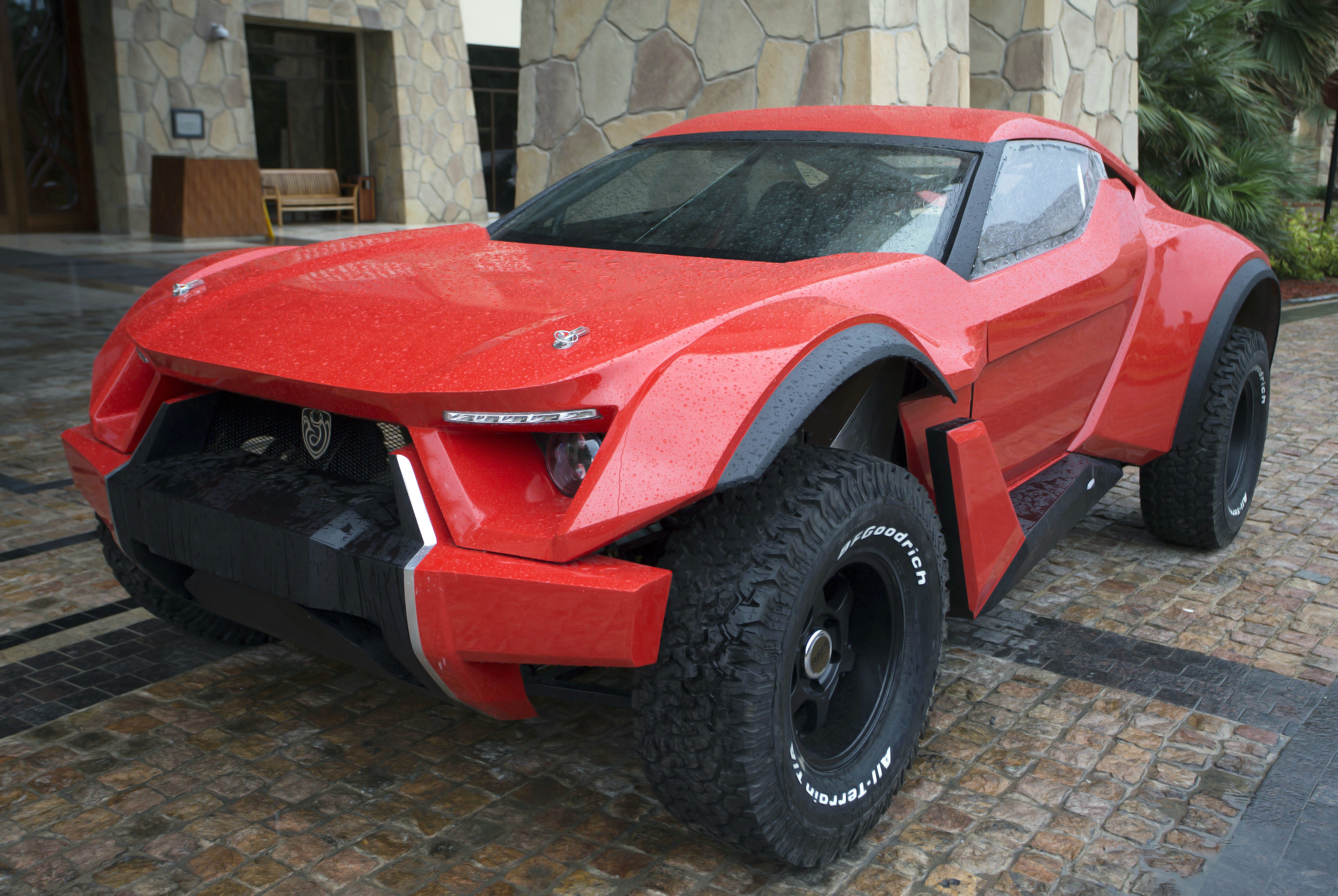 CJW_ZarooqSandracer_01.jpg