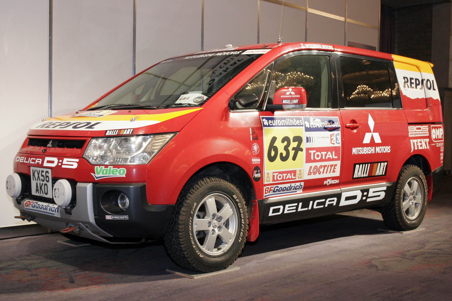 Delica-d5-parisd.jpg
