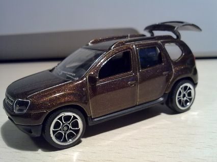 Majorette_Dacia_Duster_15dCi_Laureate_ctQn.jpg