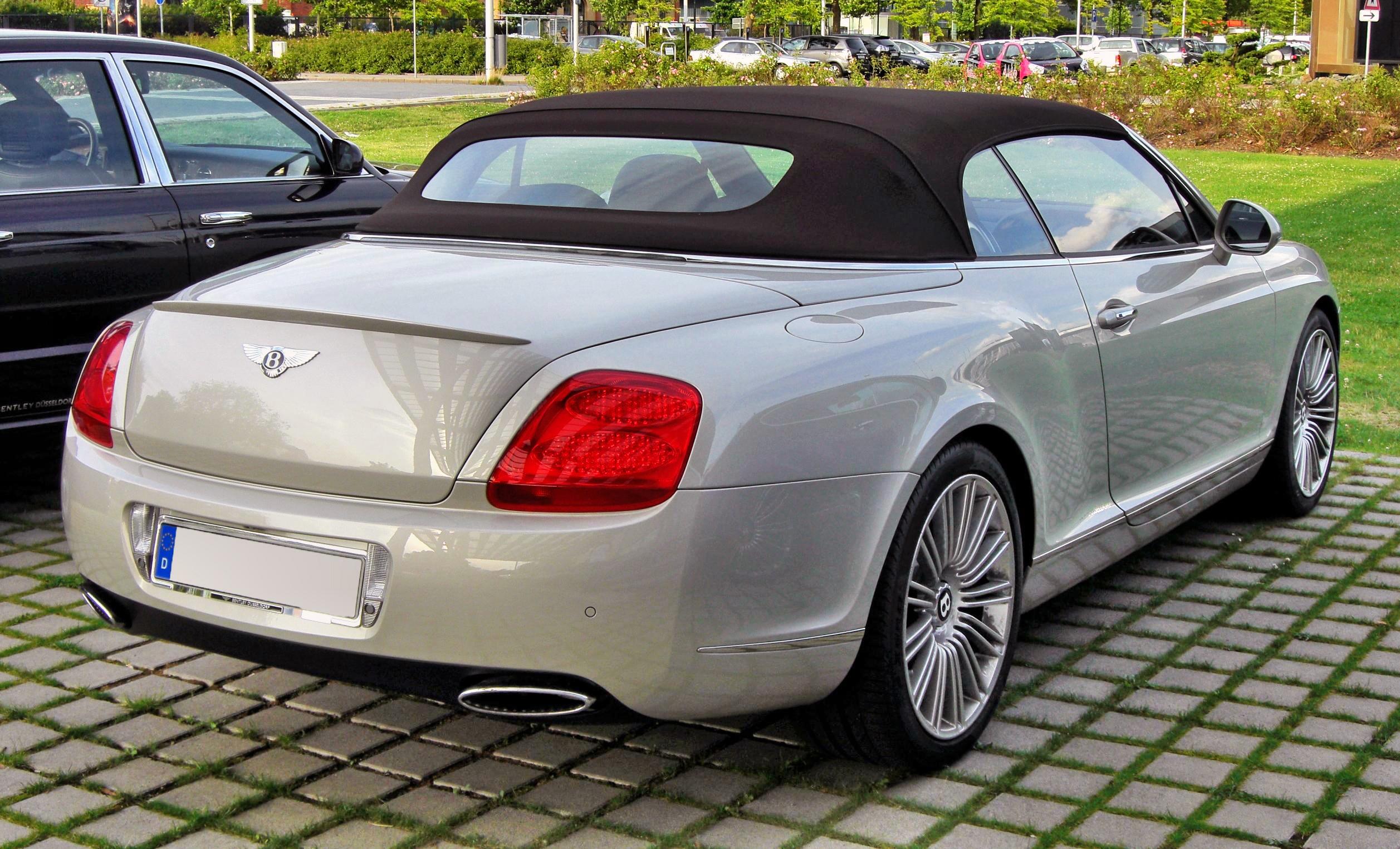 Bentley_Continental_GTC_Speed_20090720_rear.JPG