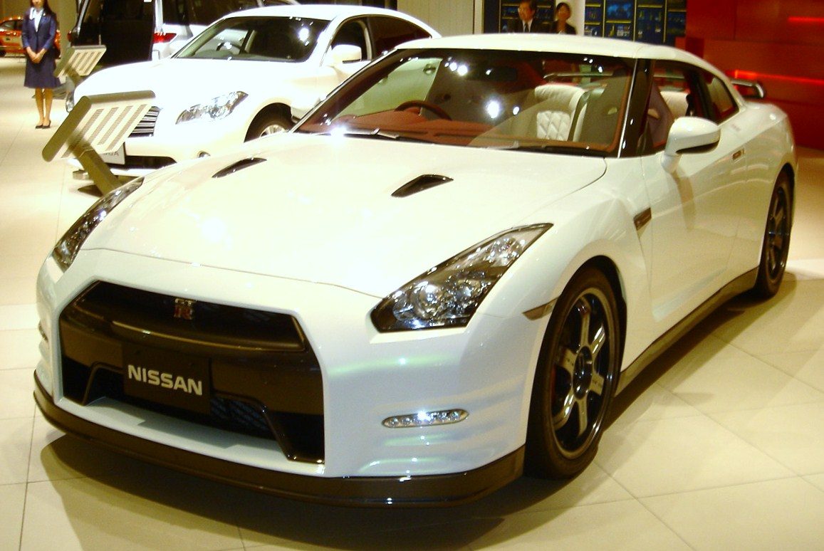NISSAN_GT-R_R35_2011.JPG