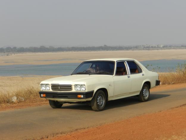 Hindustan-Motors-Contessa.jpg