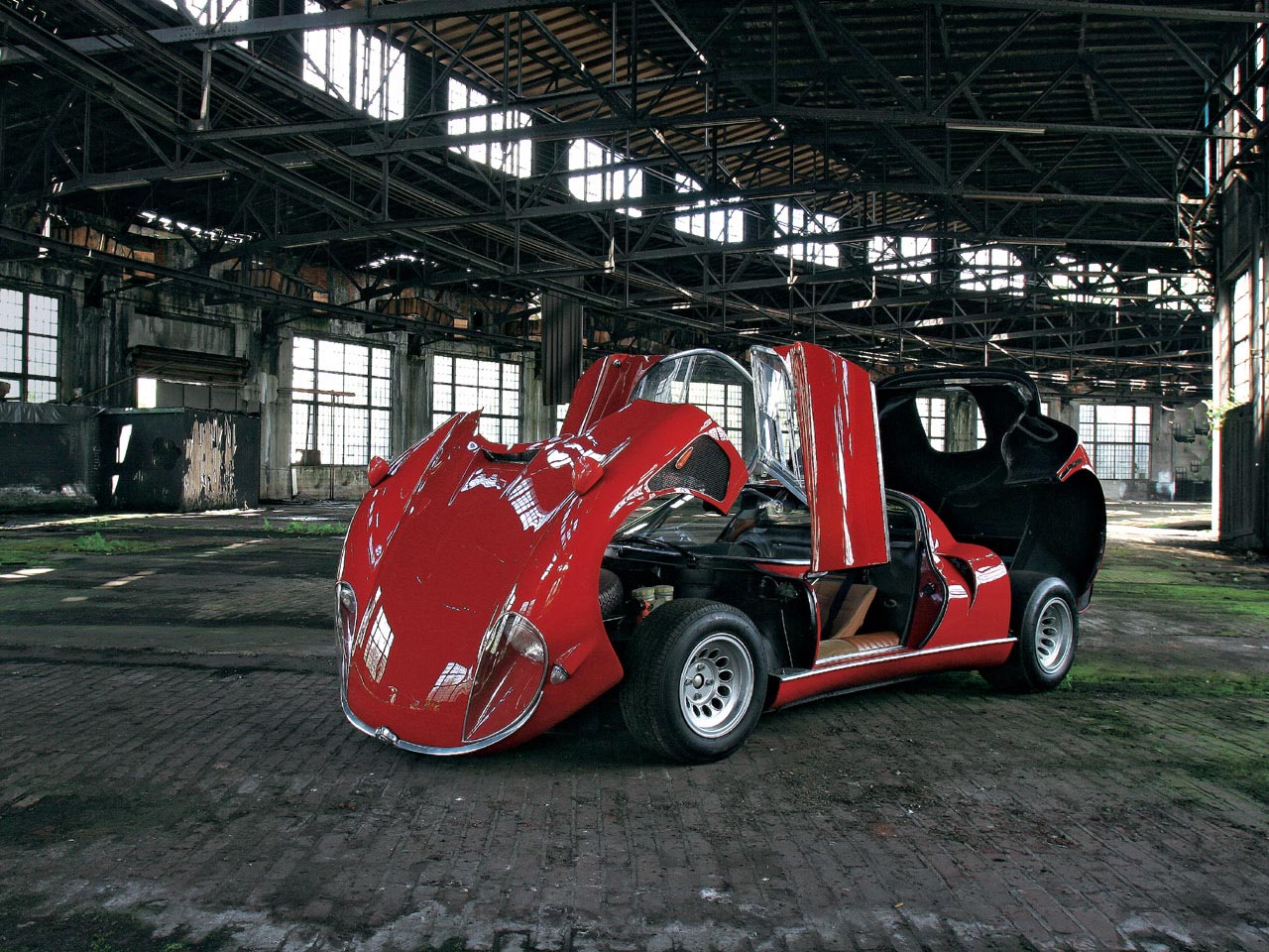 alfaromeotipo33stradale04.jpg