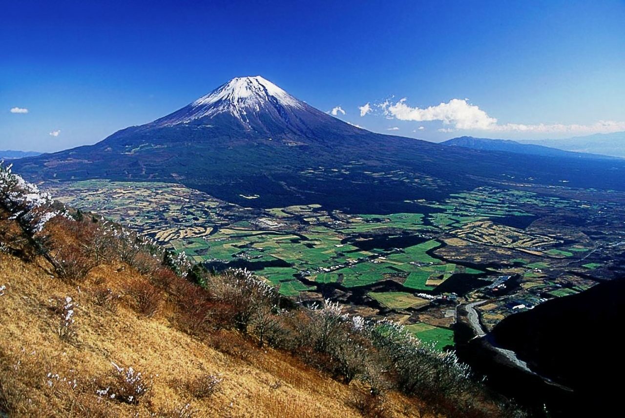 Fujisan_from_kenashiyama_01_1994_11_27.jpg