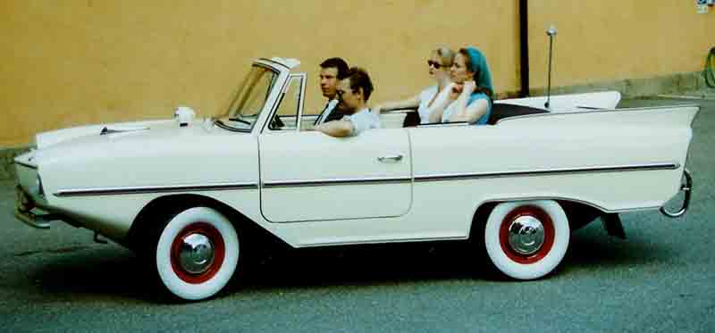 Amphicar_Cabriolet_1963.jpg