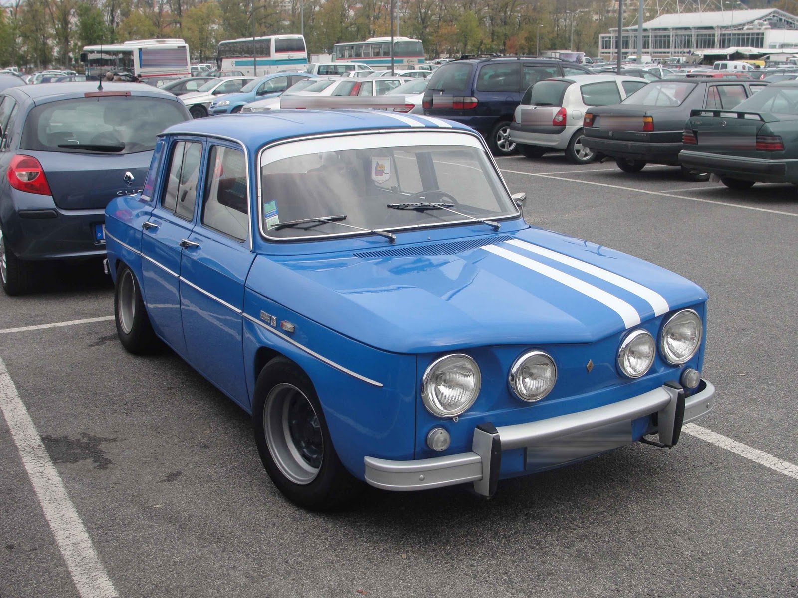renault+8+1.jpg