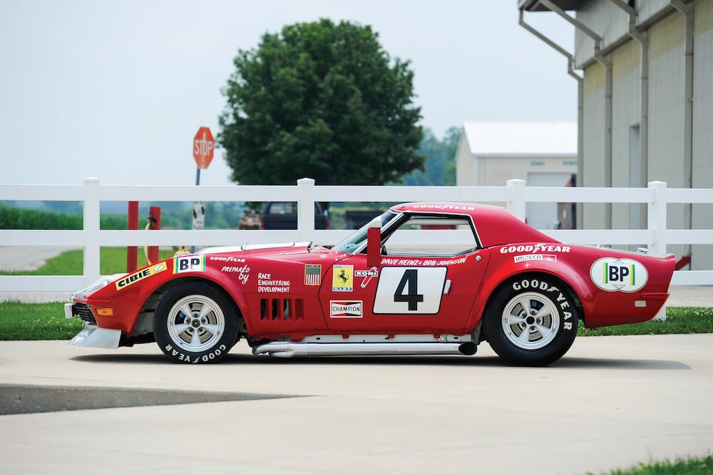 Chevrolet-Corvette-5.jpg