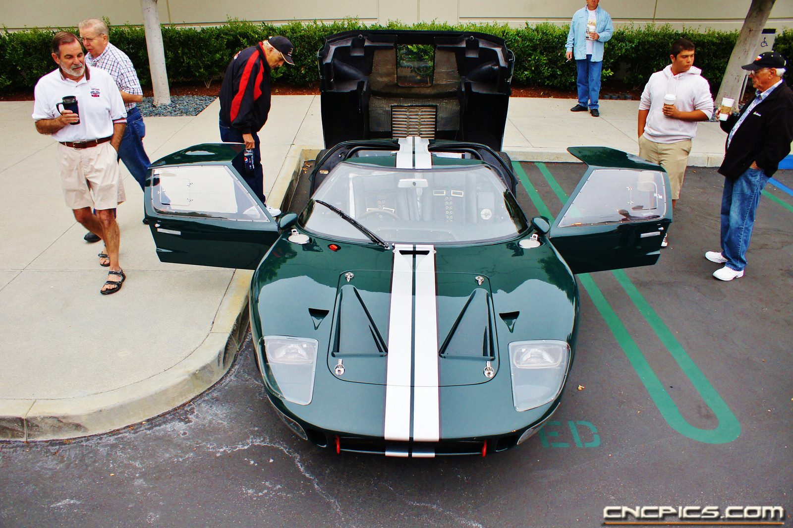 gt40_10.jpg