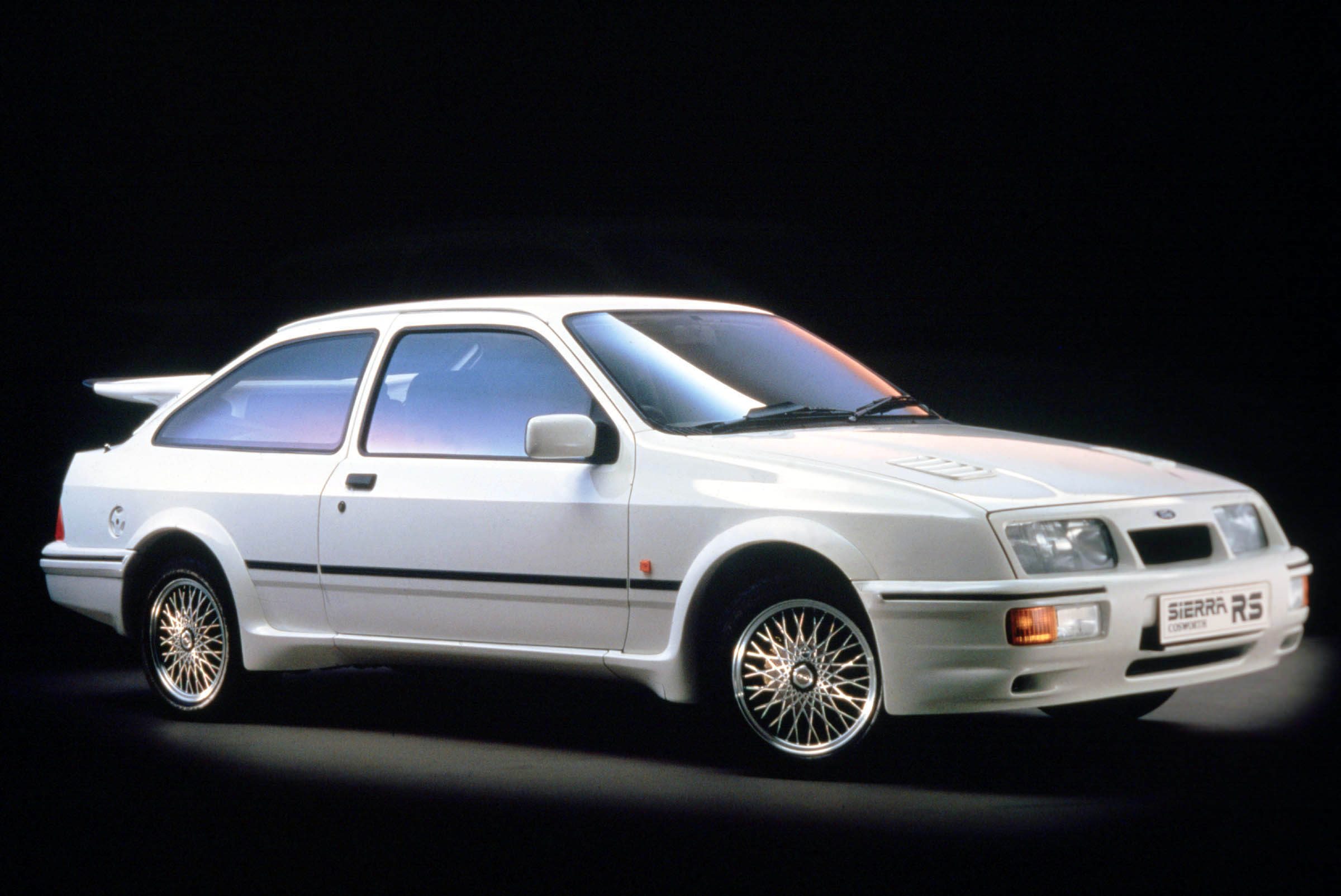 1985-86SierraRSCosworth.jpg