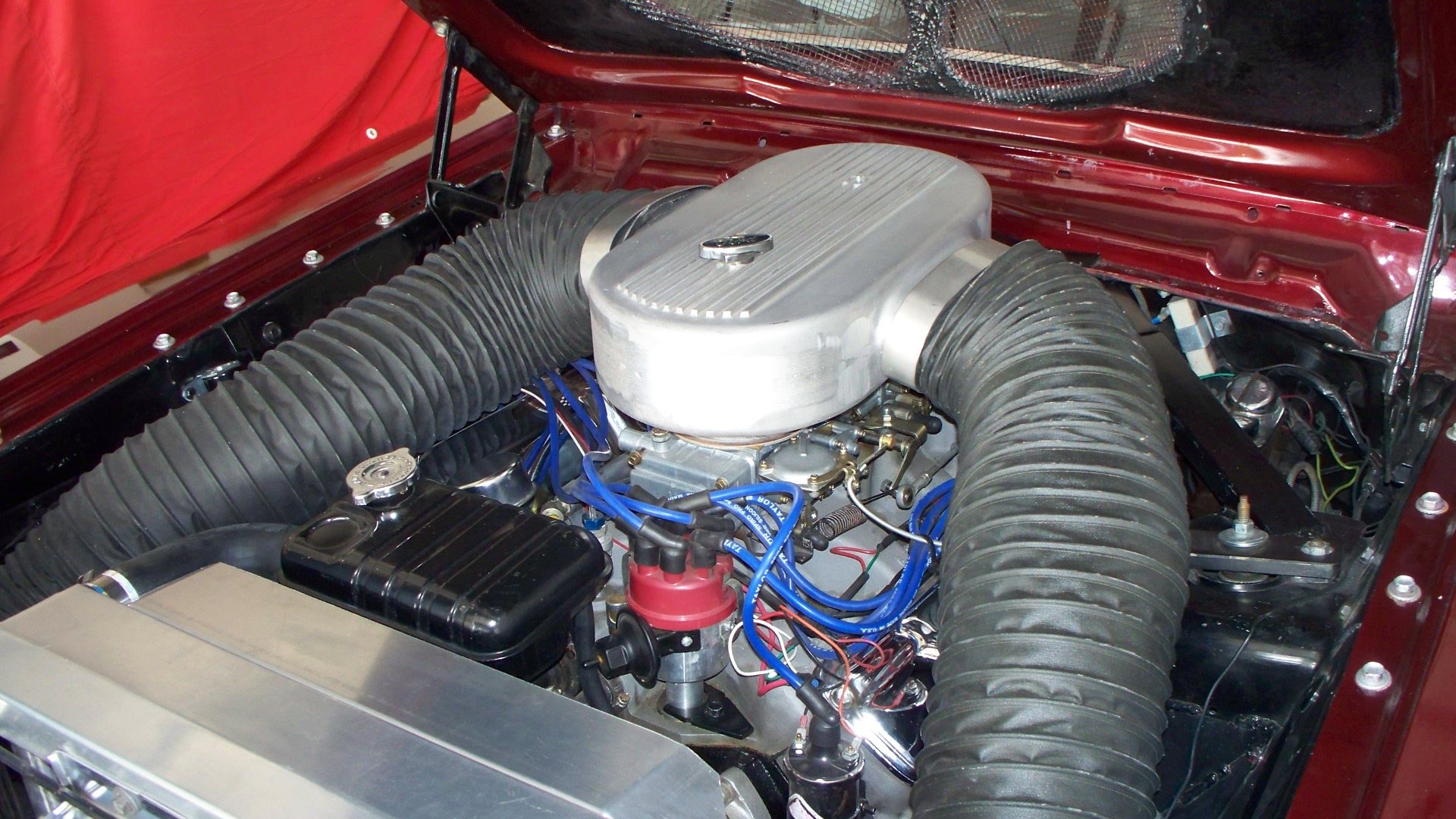 1964_thunderbolt_427_engine.jpg