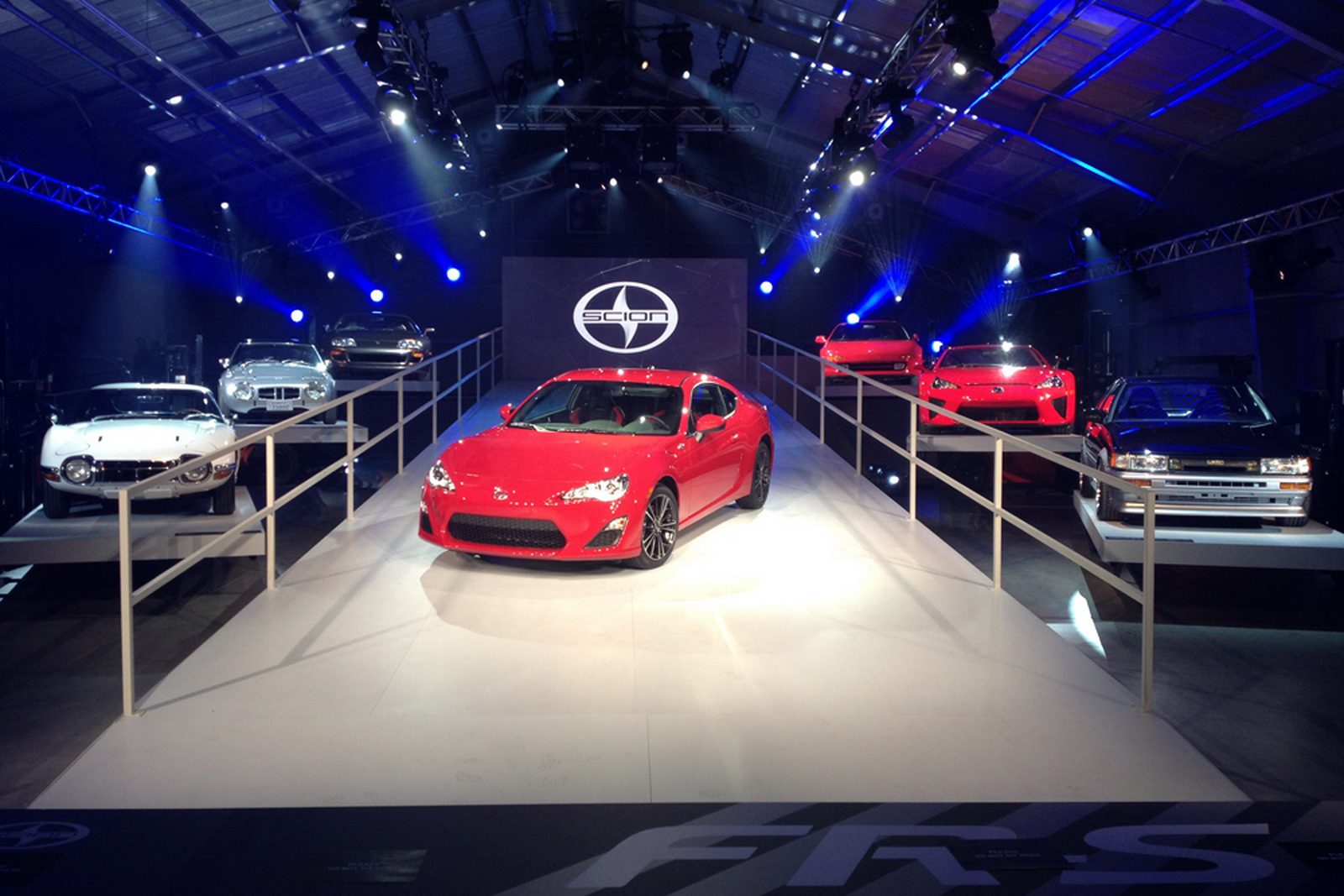 Scion-FR-S-2_1.jpg