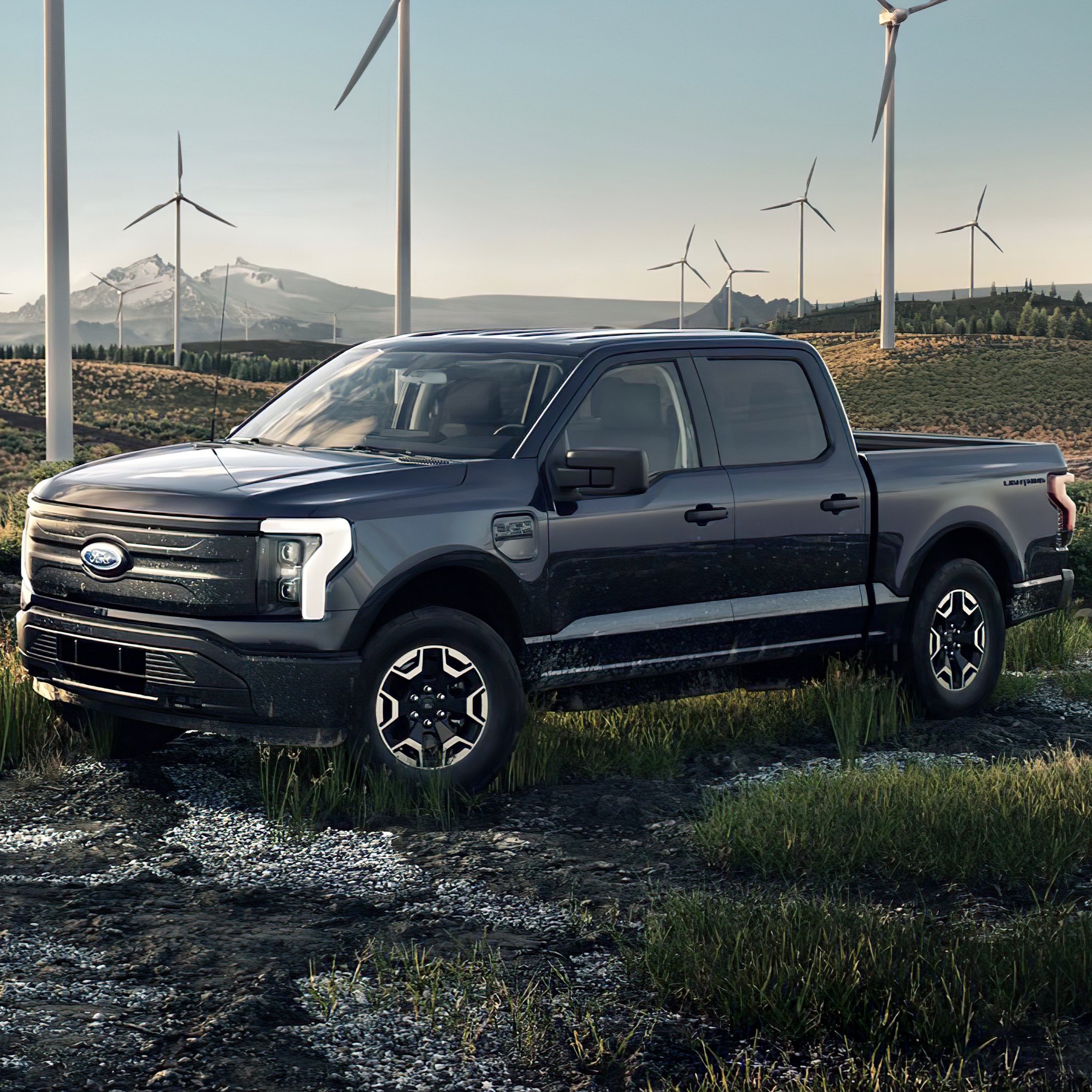 2022-Ford-F-150-Lightning-Pro-8.jpg