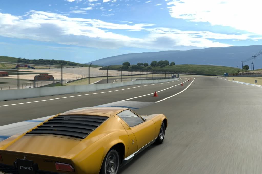 LagunaSecaRaceway_2.jpg