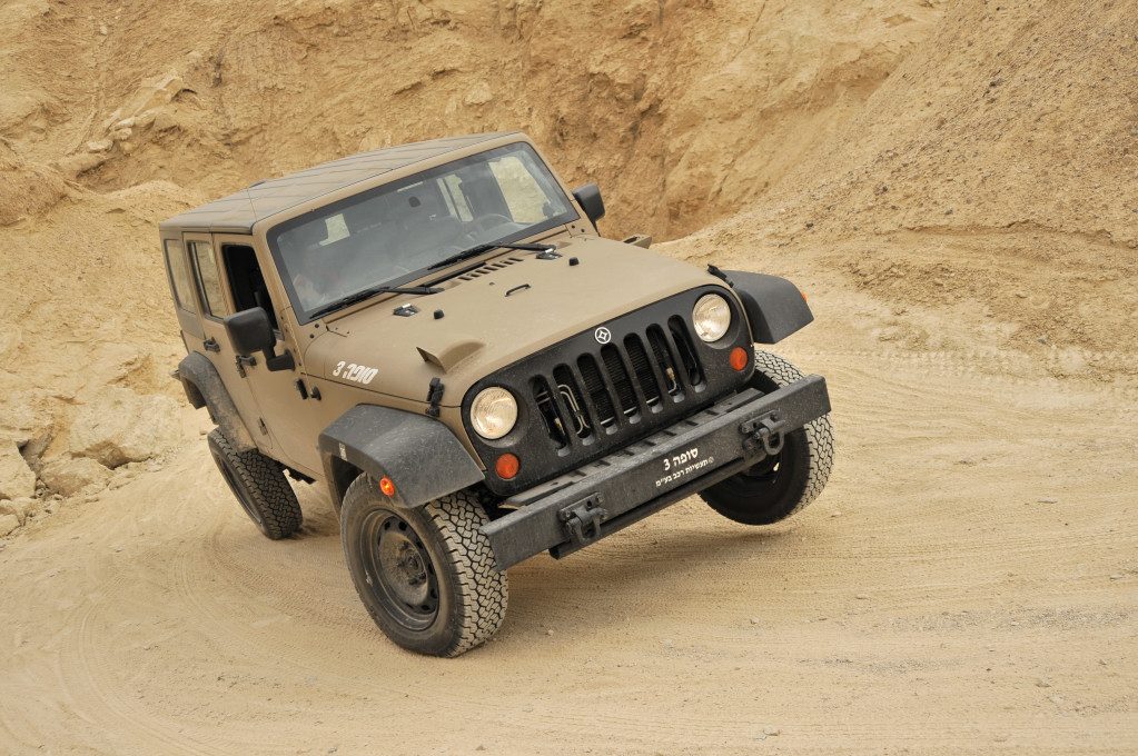 jeep_j8_test_drive_%20048.JPG