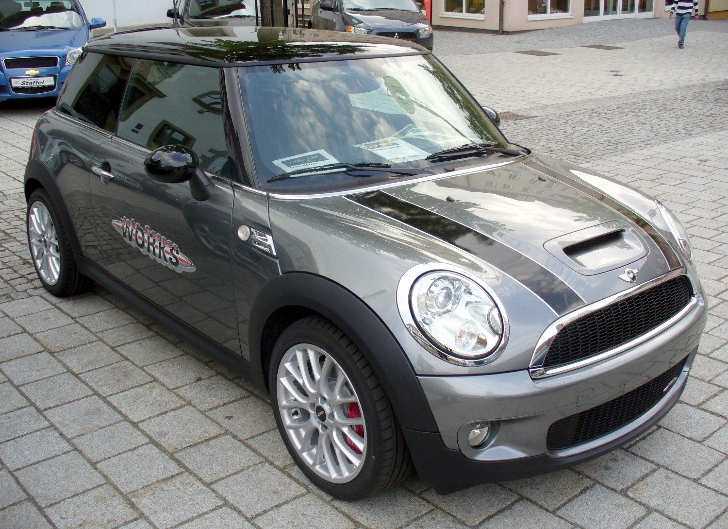 Mini_Cooper_S_JCW_Darksilver.JPG