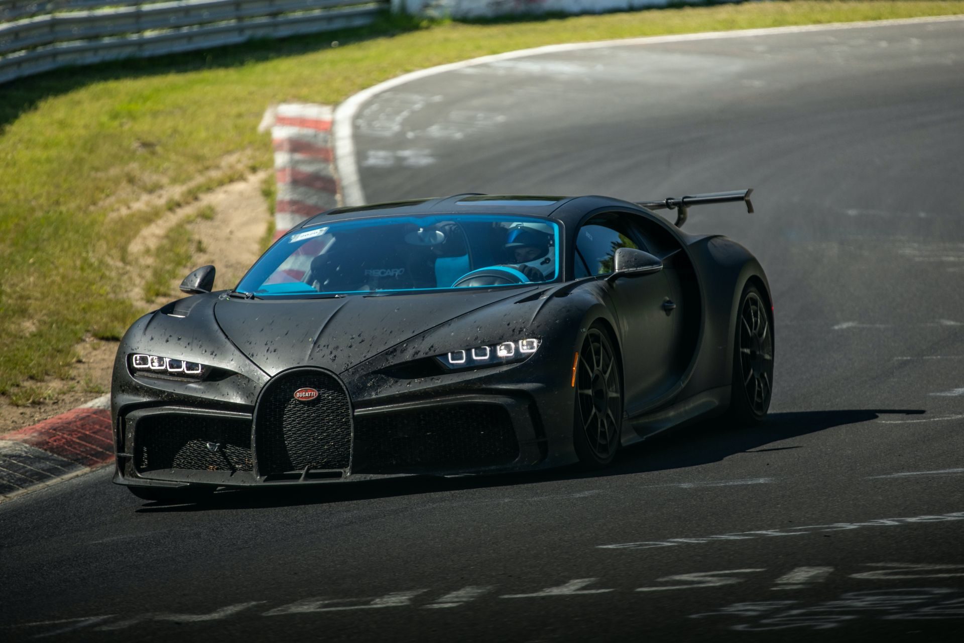 Bugatti-Chiron-Pur-Sport-final-testing-at-the-Nurburgring-Nordschleife-3.jpg