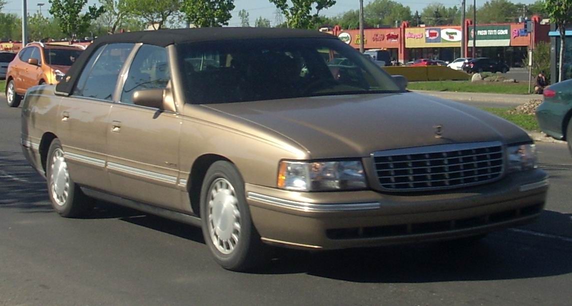 1997-99_Cadillac_DeVille.JPG