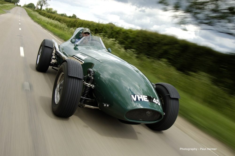 Vanwall_front_Harmer_small.jpg