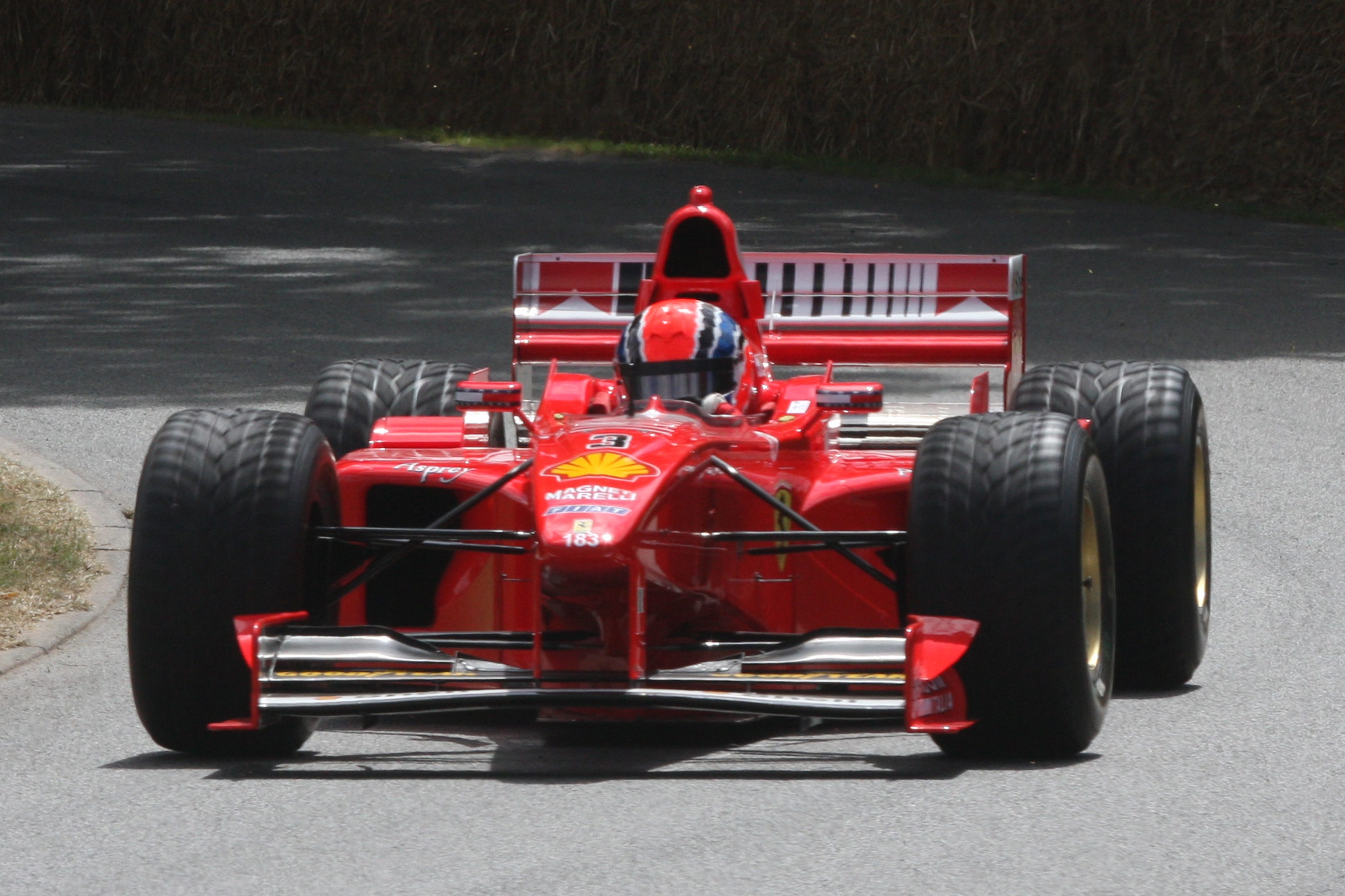 1998_F1_car_Ferrari_F300_Goodwood_2009.jpg