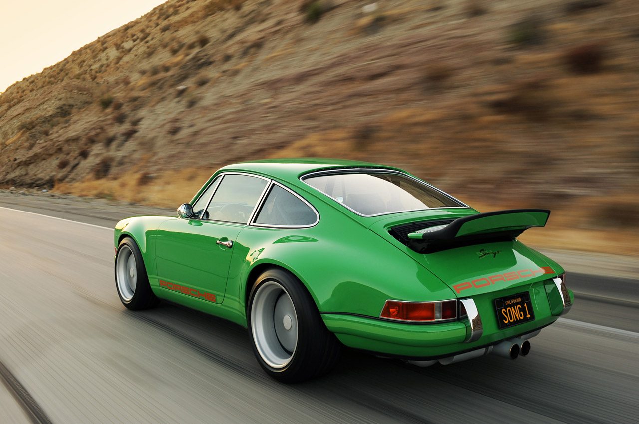 03-singer-911-green.jpg