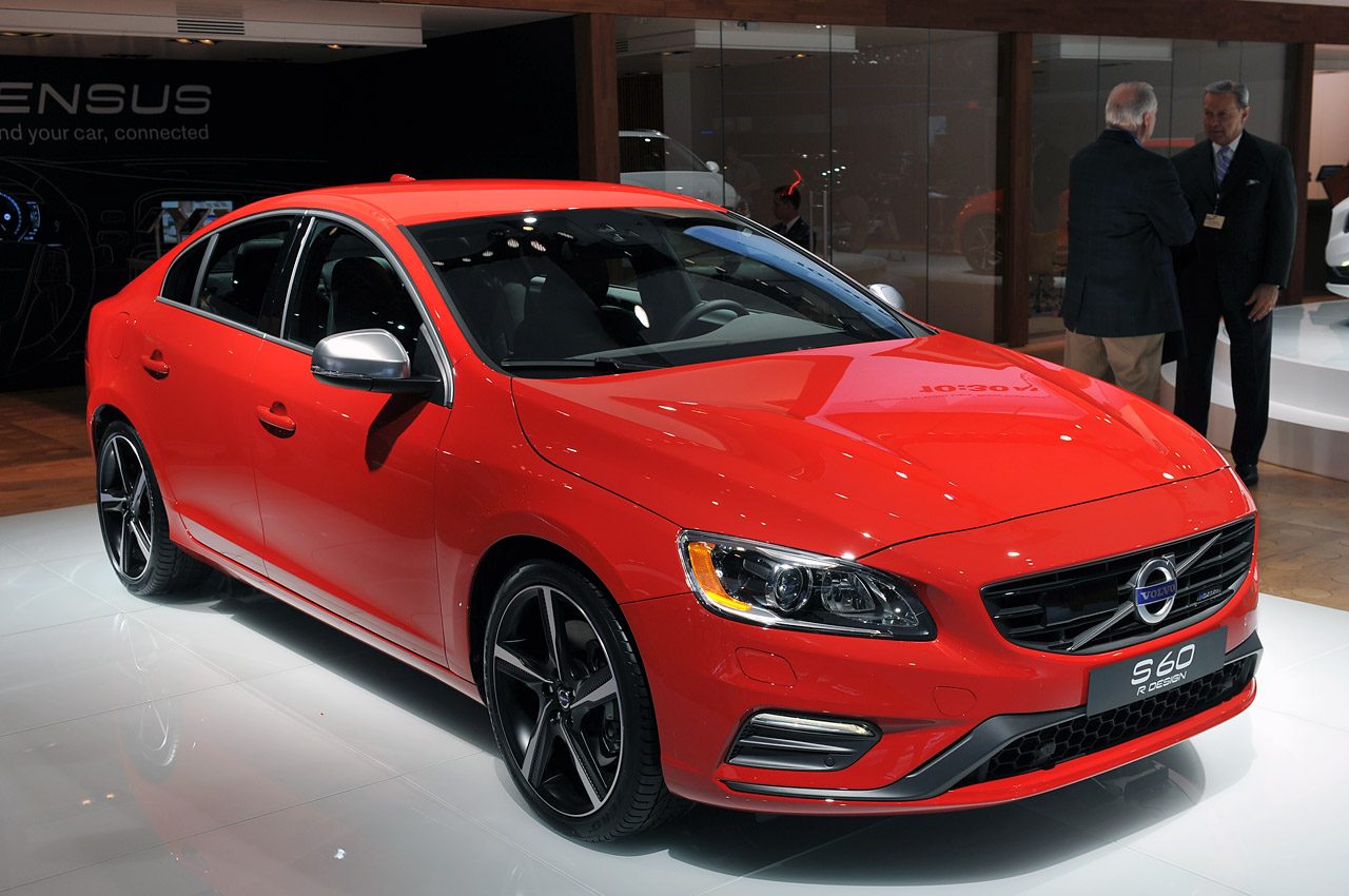 03-2014-volvo-s60-r-design-ny.jpg