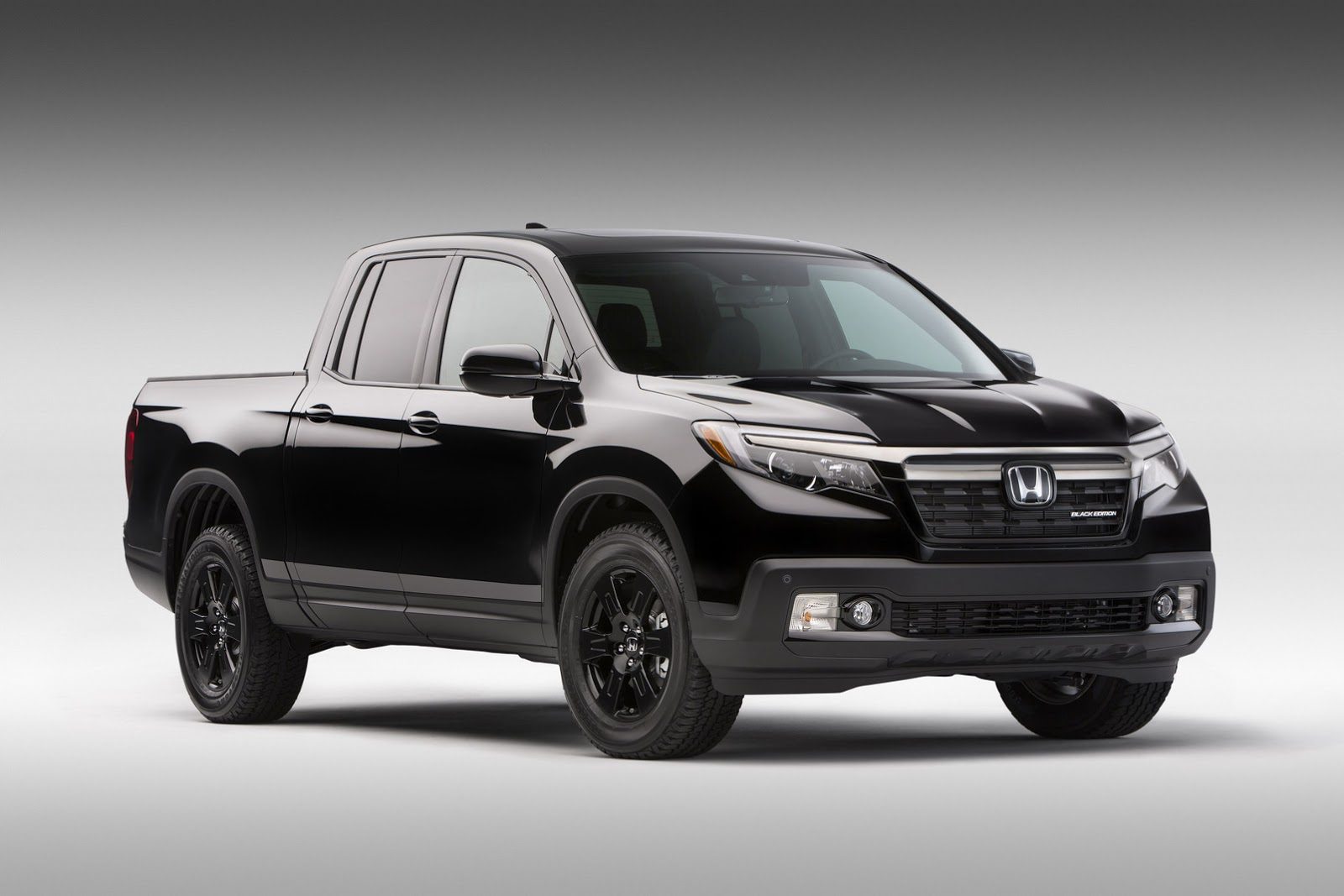 2017-Honda-Ridgeline-19.jpg