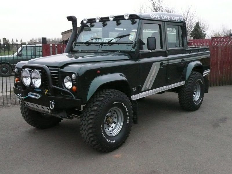 Land+Rover+Defender+110+%28Double+Cab%29+%287%29.jpg