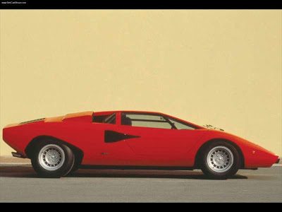 Lamborghini-Countach_Quattrovalvole_1985_800x600_wallpaper_03.jpg