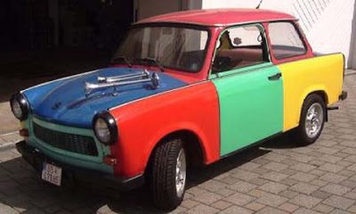 HarlequinTrabant+Art+Car.JPG