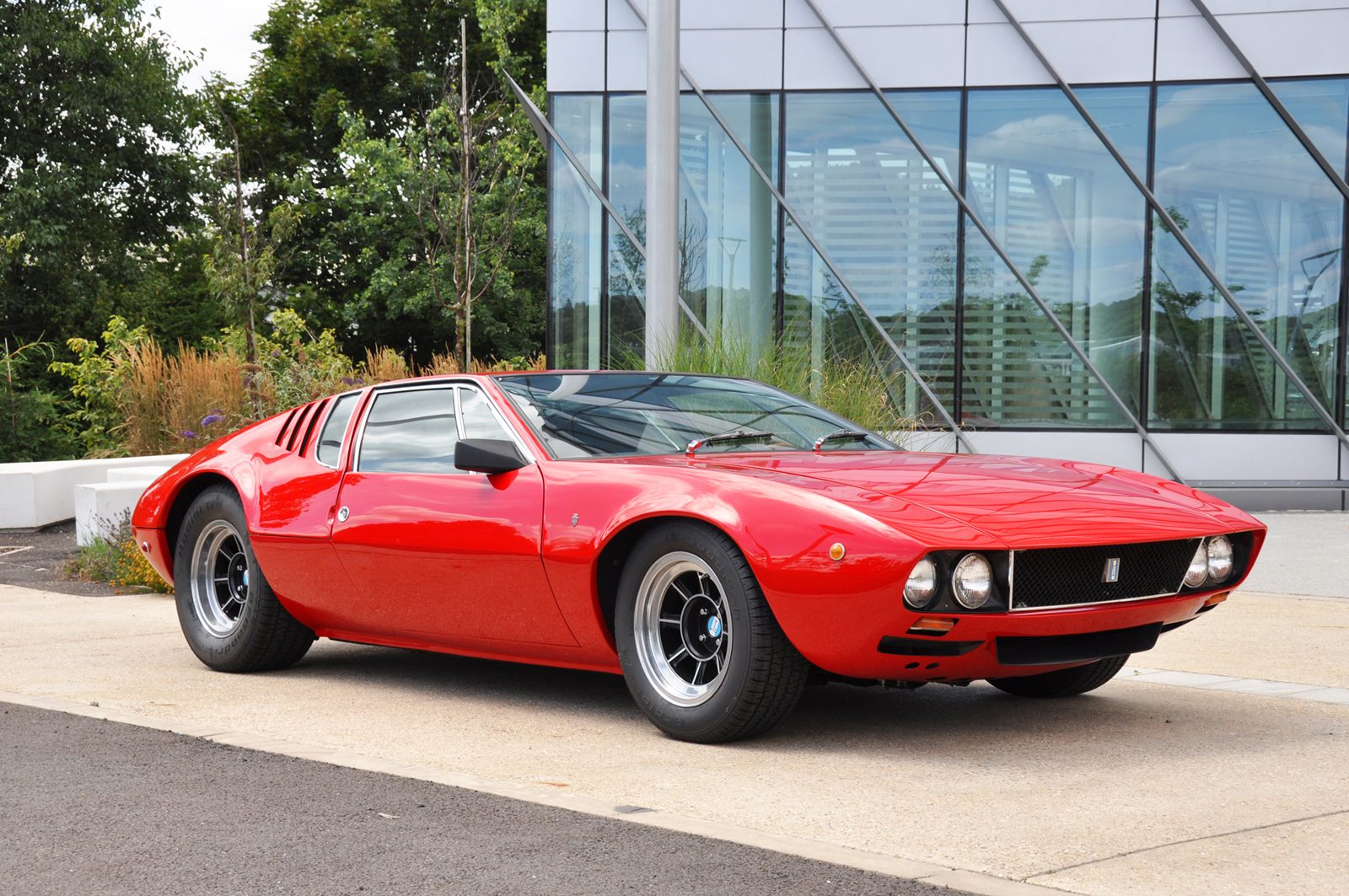 1969-De-Tomaso-Mangusta-1.jpg