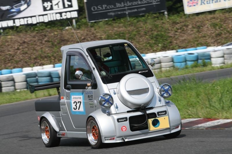 0349_06_daihatsu_midget_2.jpg