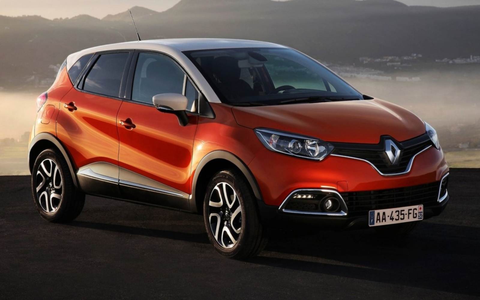 Renault-Captur+(2).jpg