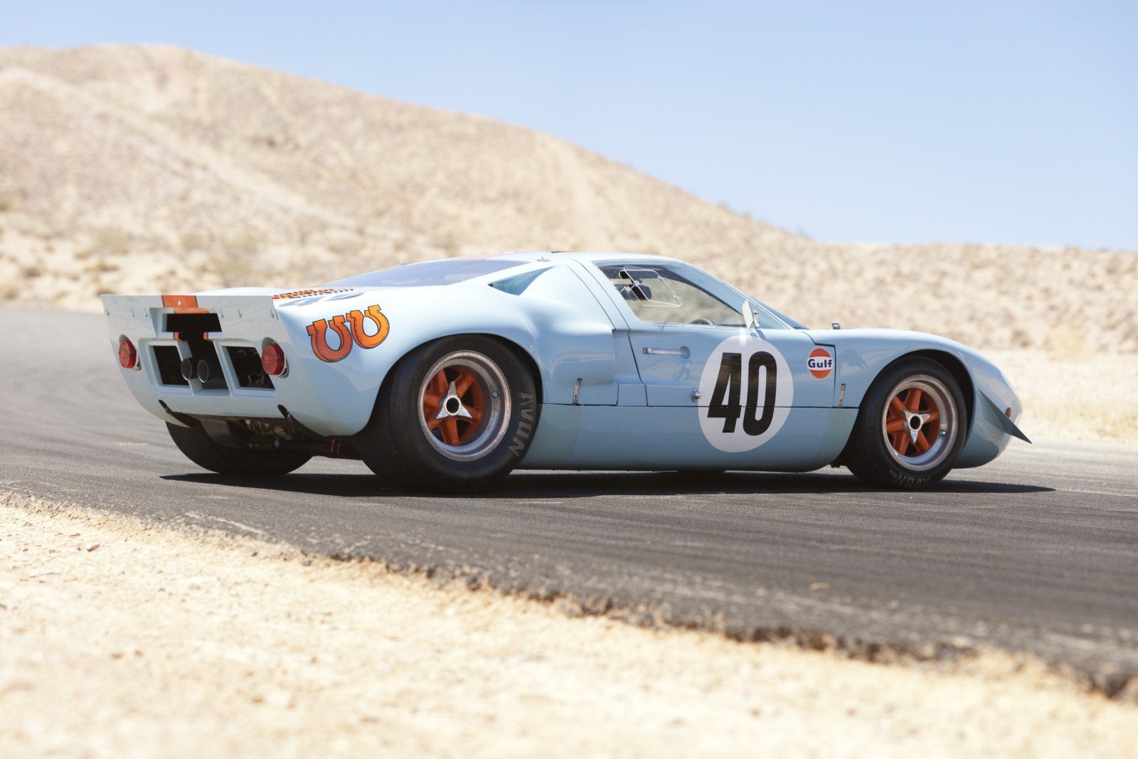 ford-gt40-gulfmirage-lightweight-racing-car-1968-12.jpg