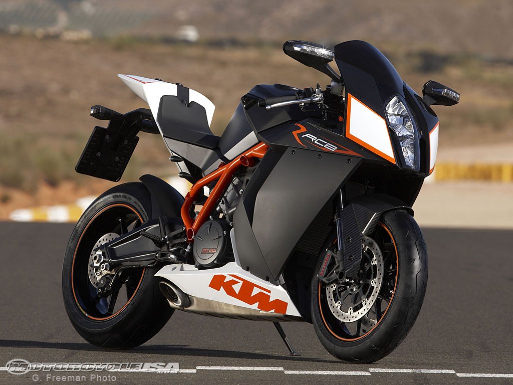 2009-KTM-RC8R-4.jpg