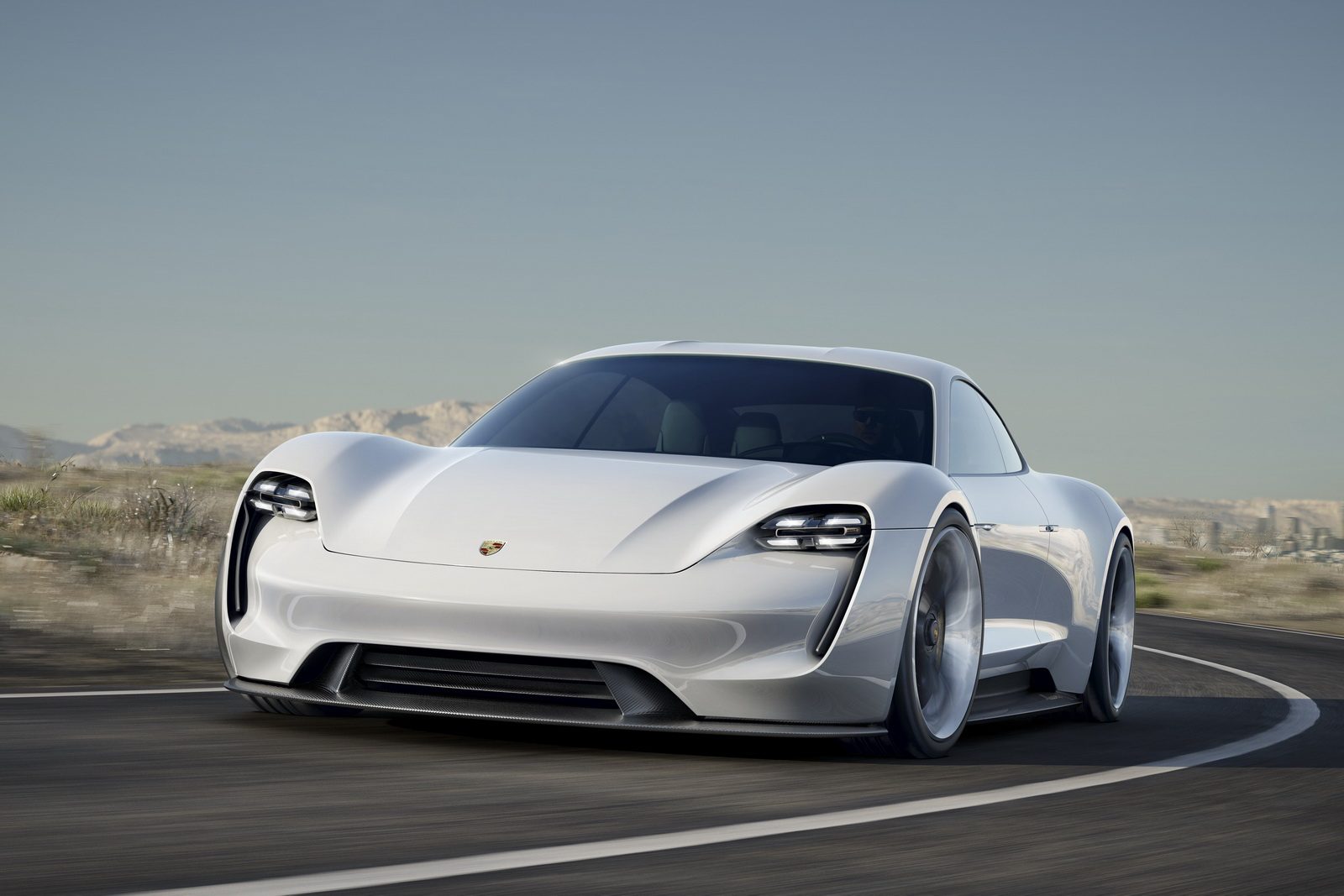 2015-PorscheMissionE-01.jpg