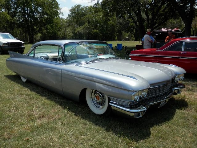 1960+Cadillac+Sedan+Custom.JPG