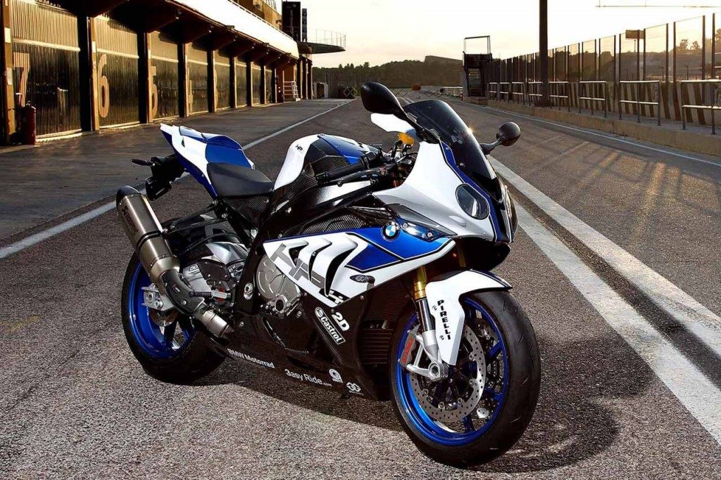 bmw-s1000rr-hp4-01-151012-1024x683.jpg