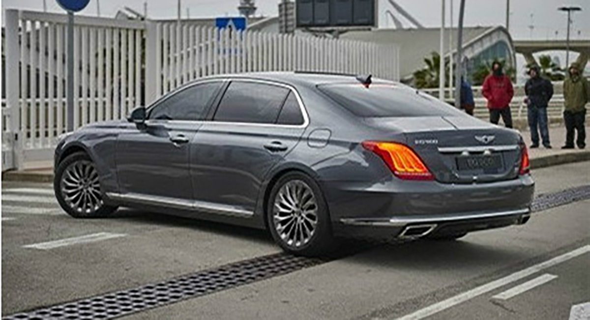 Genesis-G90-3.jpg