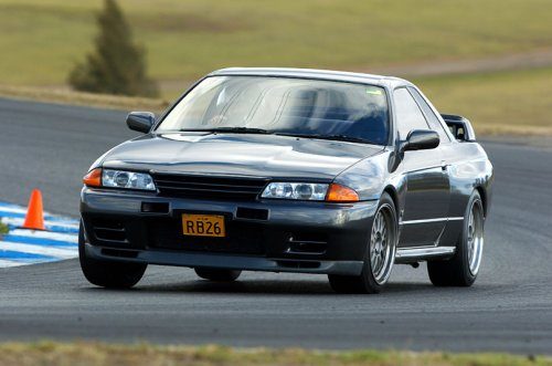 nissan-skyline-r32_4.jpg