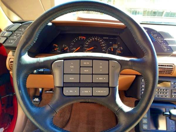 1990-Pontiac-Grand-Prix-ASC-McLaren-steering-wheels.jpg