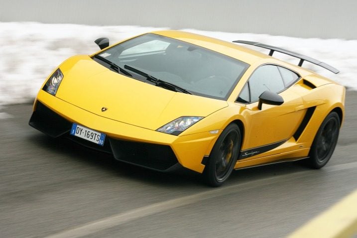 2011_lamborghini_gallardo_actf34_fd_324101_717.jpg