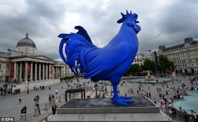 15ft+Blue+Cockerel+Sculpture+By+Katharina+Fritsch+1.jpg