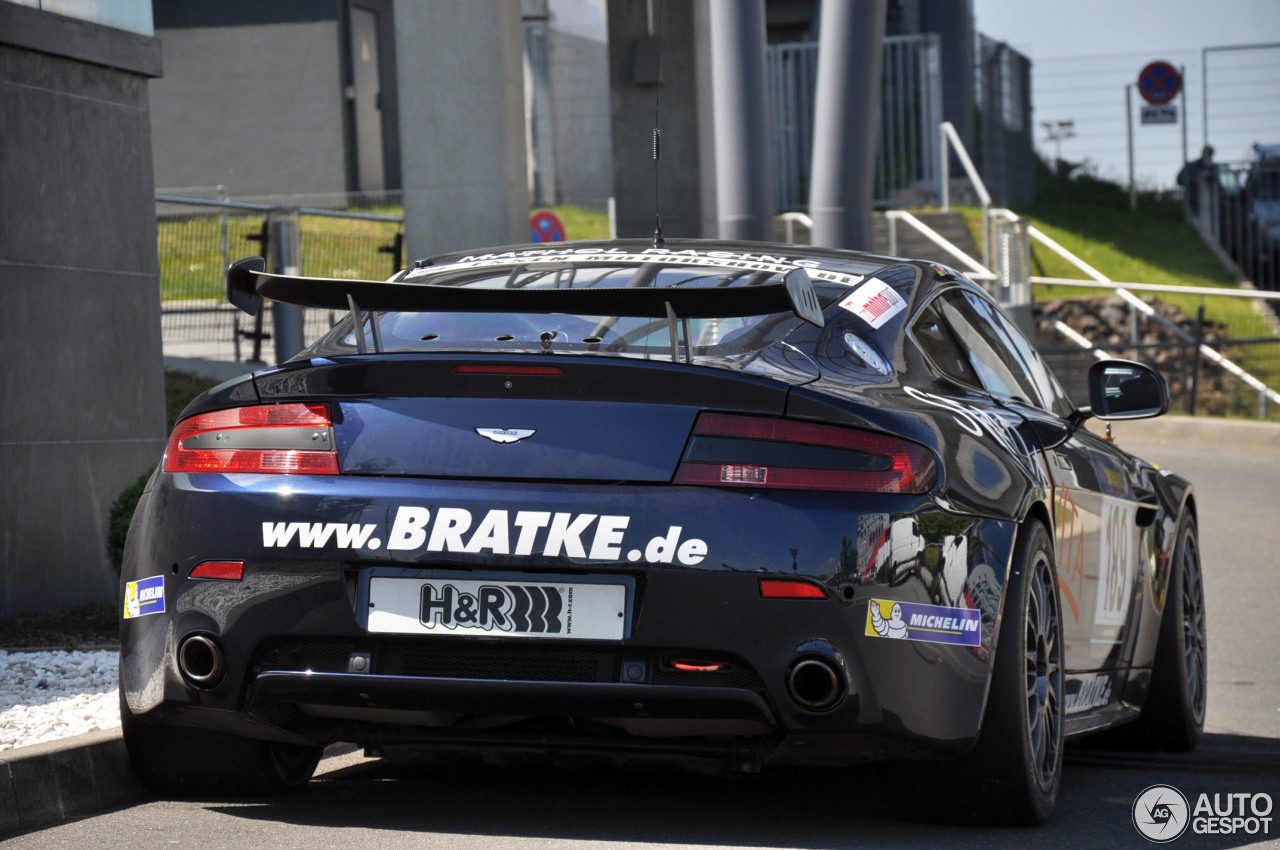 aston-martin-v8-vantage-gt4-c605623052014151753_4.jpg