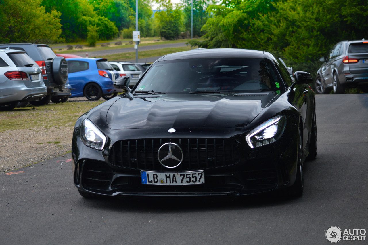 mercedes-amg-gt-r-c995918072016212757_1.jpg